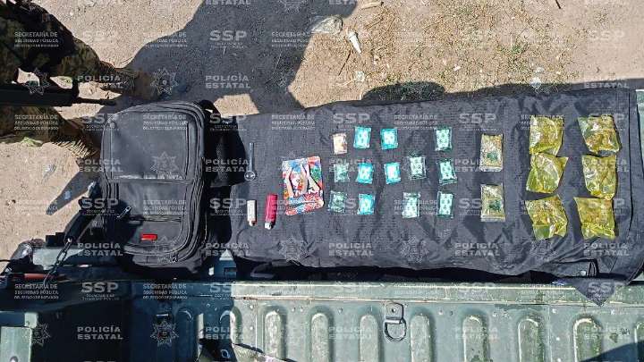 Aseguran mochila con marihuana, cristal y cocaína en Lerdo