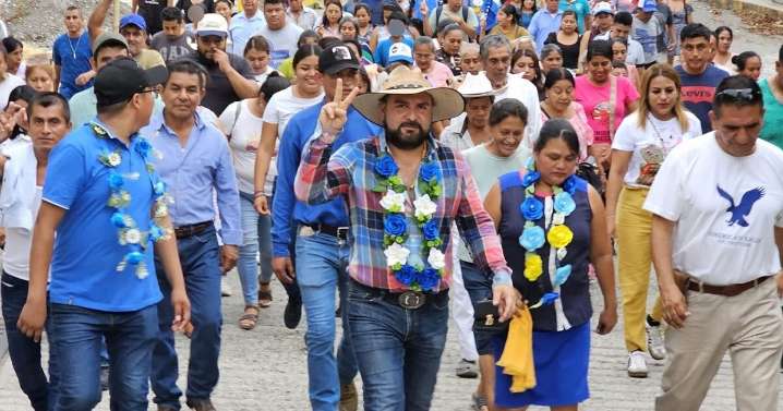 Alcalde electo de Coxquihui, Lauro Becerra García, sufre ataque con explosivos en su vivienda (Video)