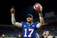 Sportsbooks get burned on first NFL Sunday of the season: 'It was the bettors' week'