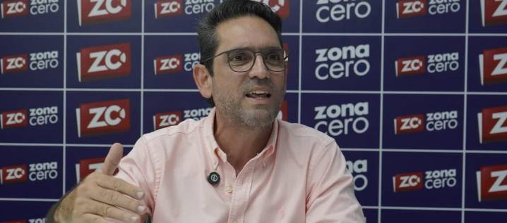 "Necesitamos un Presidente que una, no que divida": Zuluaga critica a Petro por polémica con los alcaldes