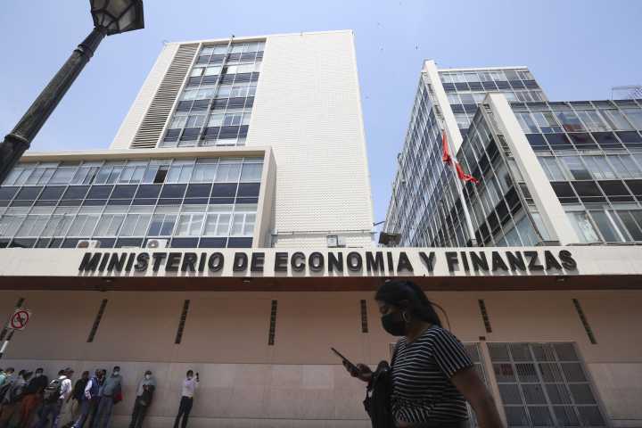MEF: cobro a grandes empresas este año supera los S/ 7,000 millones