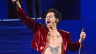 Harry Styles runs Berlin Marathon in under 3 hours