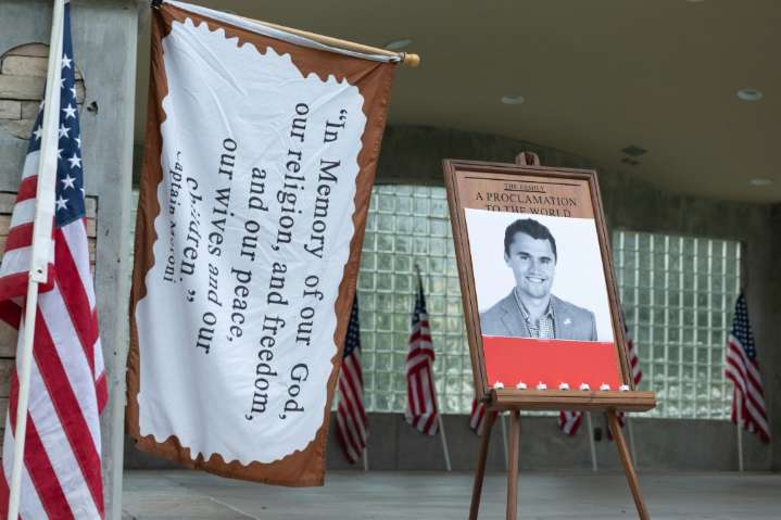 «Amenaza a la democracia»: El mundo reacciona al asesinato de Kirk, aliado de Trump