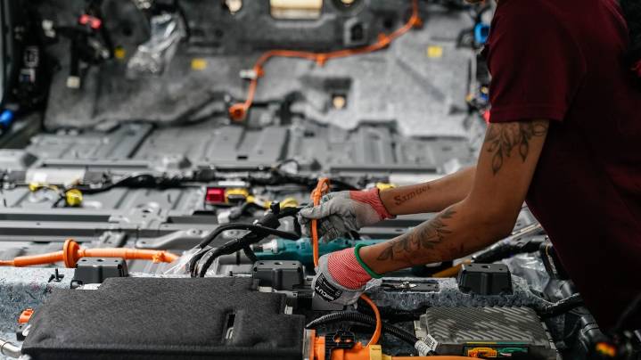 Raid at Georgia battery plant points to conflicts in Trump's growth plans