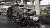 Murió Alicia Matías, mujer que cubrió a su nieta de la explosión de pipa en Iztapalapa, report...