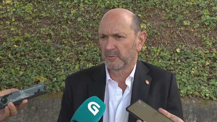 Louzán: "Eu estaría encantado de ter dúas sedes galegas no Mundial"