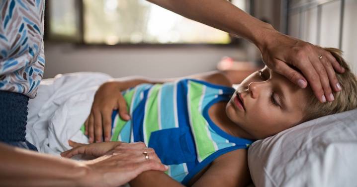 Pharmacist 'be vigilant' call - 3 signs of highly contagious disease before rash