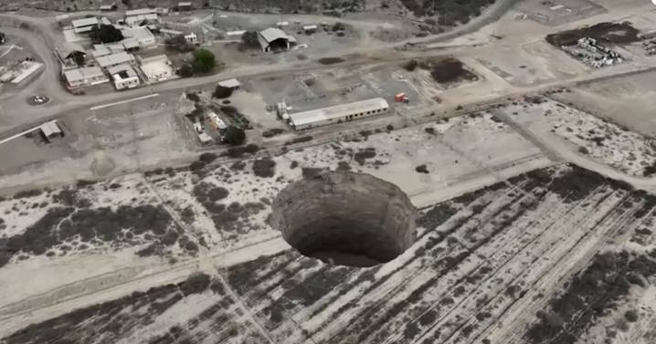 Alarma en Chile: Un enorme socavón sigue creciendo: temor, sequía y una sentencia histórica