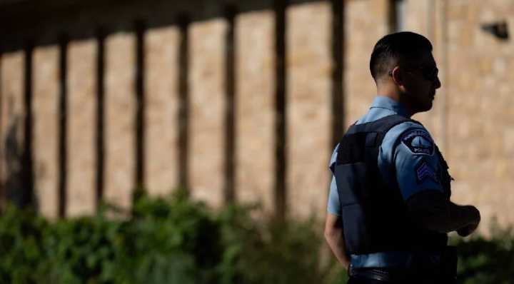 Muere niño de 11 años baleado en Houston tras broma en la que tocaba el timbre de una casa y salía corriendo