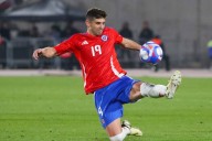 Nueva baja en La Roja: Benjamín Kuscevic fue liberado y no podrá estar ante Uruguay