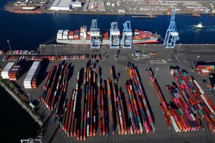 Recession and 'stagflation' loom as economic concerns