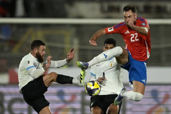 Chile empató 0-0 con Uruguay y terminó último en el cierre de las eliminatorias