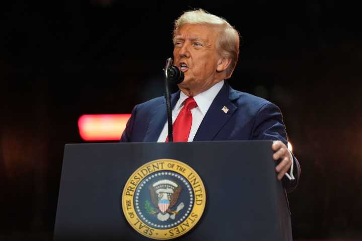 Trump previews ‘amazing’ autism announcement Monday that’s expected to focus on pain reliever, vitamin deficiency 