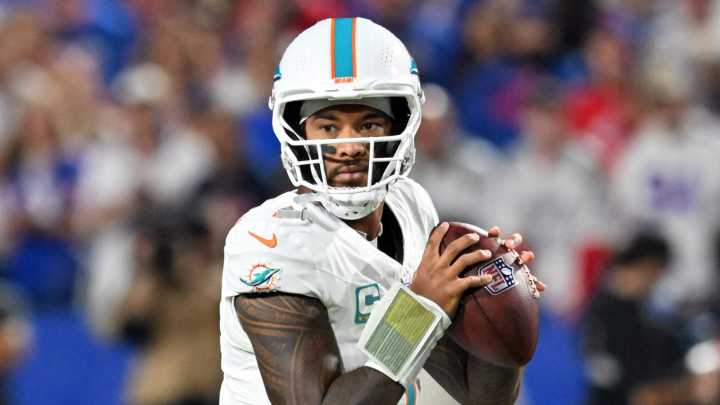 Tua Tagovailoa has epic response to Cam Newton criticism
