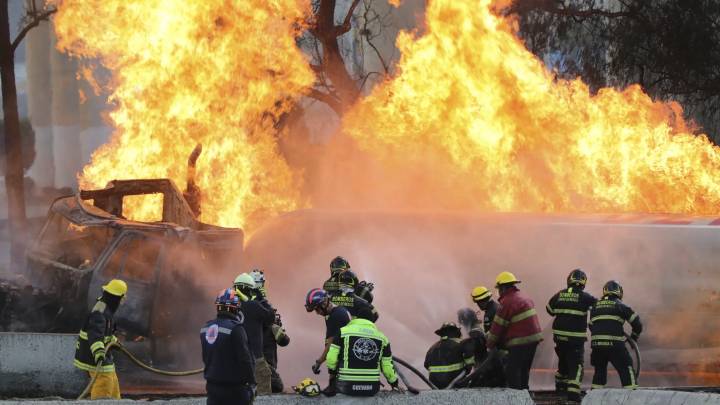 Al menos 3 muertos y 70 heridos en una explosión de un camión de gas en Ciudad de México