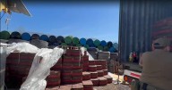 Detienen a cinco sujetos que robaron camión cargado con 24.000 botellas de ron en Quilicura