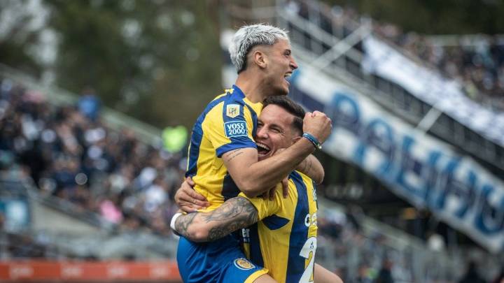 Fiesta canalla en el Bosque: Rosario Central goleó a Gimnasia por el Torneo Apertura