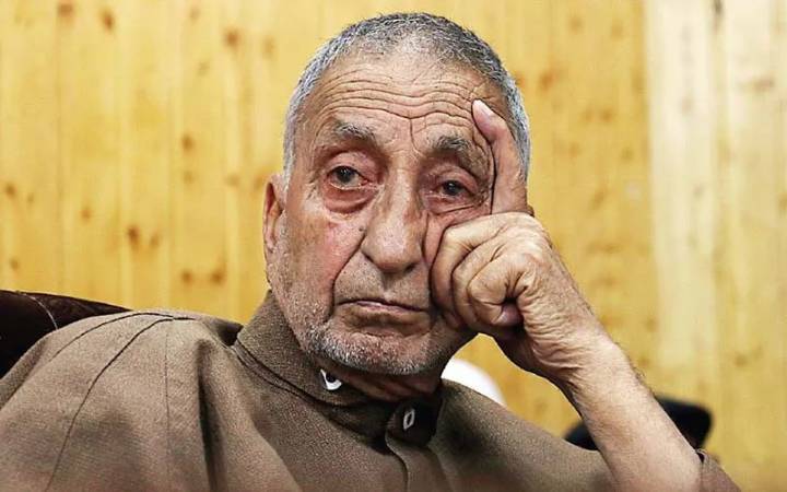 Prof Abdul Gani Bhat laid to rest in Sopore