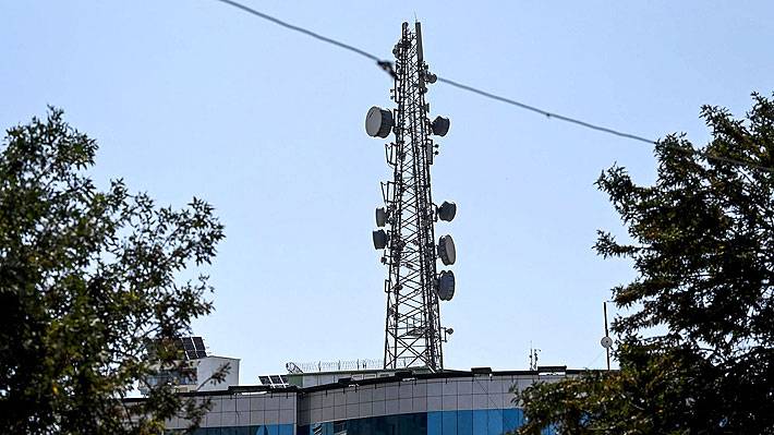 Apagón total en Afganistán: Talibanes cortan las telecomunicaciones «hasta nuevo aviso»