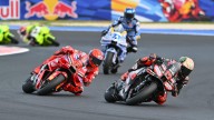 Bezzecchi gana la carrera al sprint del GP de San Marino tras la caída de Marc Márquez