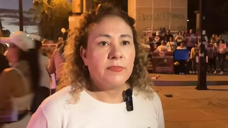 Madres Buscadoras marchan en Nogales para exigir u...
