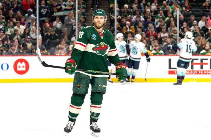 Ryan Hartman more settled, but still playing on the edge