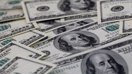 El dólar rompió el techo de la banda cambiaria y el Banco Central tuvo que vender US$ 53 millones