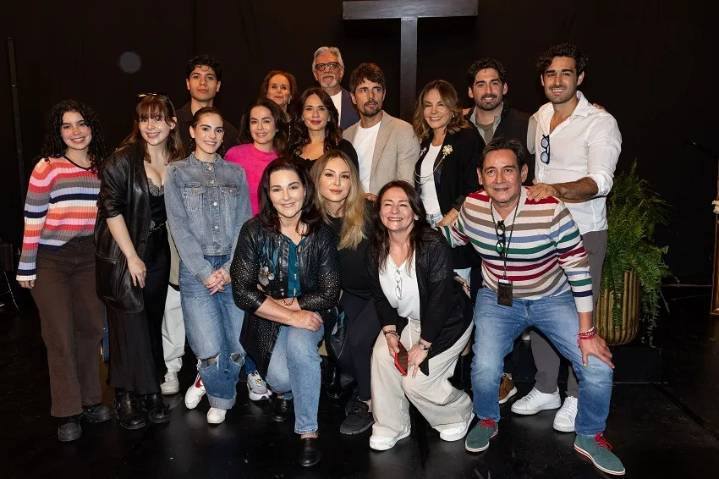 Ceremonia religiosa por inicio de grabaciones de “Hermanas, un amor compartido”.