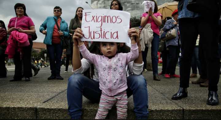 Feminicida en Caldas afronta petición de 50 años: asesinó a su expareja ante sus hijos