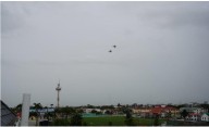 (VIDEO) Aviones de EEUU sobrevuelan Guyana en la juramentación como presidente de Irfaan Ali