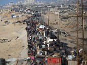 Palestinians march south as Israel ethnically cleanses Gaza City