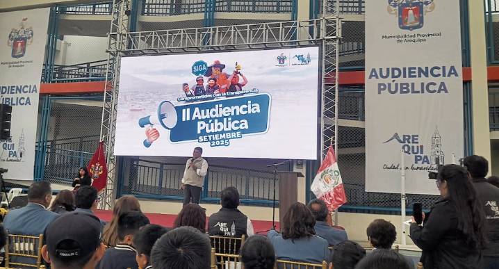 Alcalde de Arequipa promete terminar 8 obras para este año