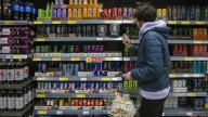 Baleares extenderá la prohibición de bebidas energéticas y ultraprocesados a salidas escolares y viajes de estudios