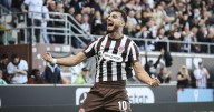 St. Pauli beats Augsburg 2-1 to stay unbeaten in Bundesliga