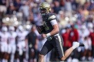 Deadspin | Georgia Tech improves to 4-0 behind balanced attack vs. Temple