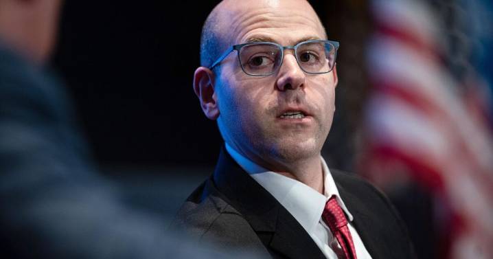 Trump’s drive to reshape the Fed progresses with rapid Senate hearing.