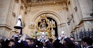 La procesión de la Virgen de la Victoria de Málaga, en imágenes
