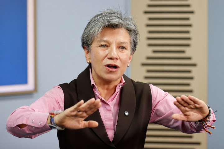 Claudia López quiere ganar la Presidencia para «arreglar desperdicio histórico» de Petro