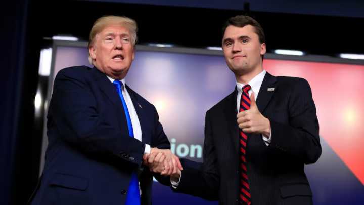 Asesinan a Charlie Kirk, amigo de Trump, durante un ataque en una universidad
