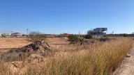 El suelo para levantar las 775 viviendas públicas de La Hoya en Torrevieja está por urbanizar