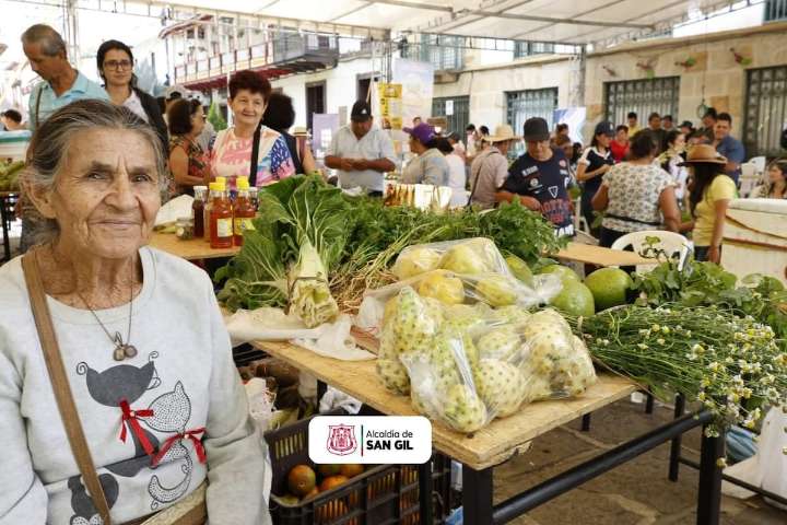 Drama en Santander: A una abuelita le cayó un rayo y permanece en estado crítico