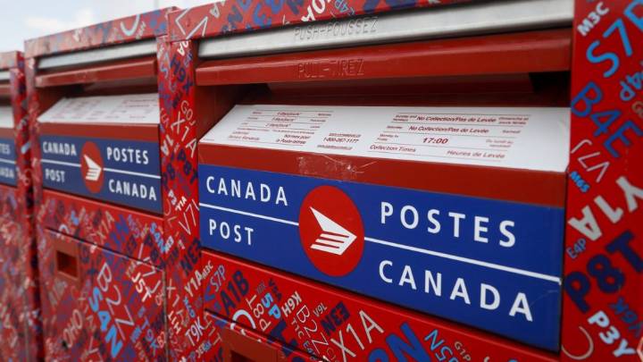 ‘It’s a little unpredictable’: How Calgary businesses are dealing with another Canada Post strike