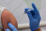 Hawaii health officials issue their own vaccine recommendations