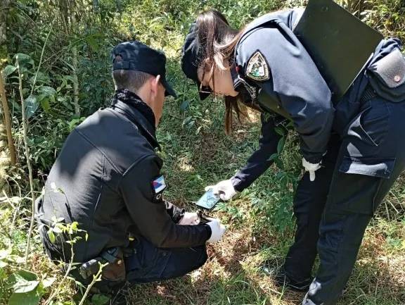 Hallan un arma en San Vicente que podría ser la usada en el femicidio de Marisa Cuñha