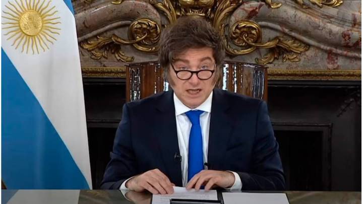 Javier Milei chicaneó a Cristina Fernández y habló de la dolarización