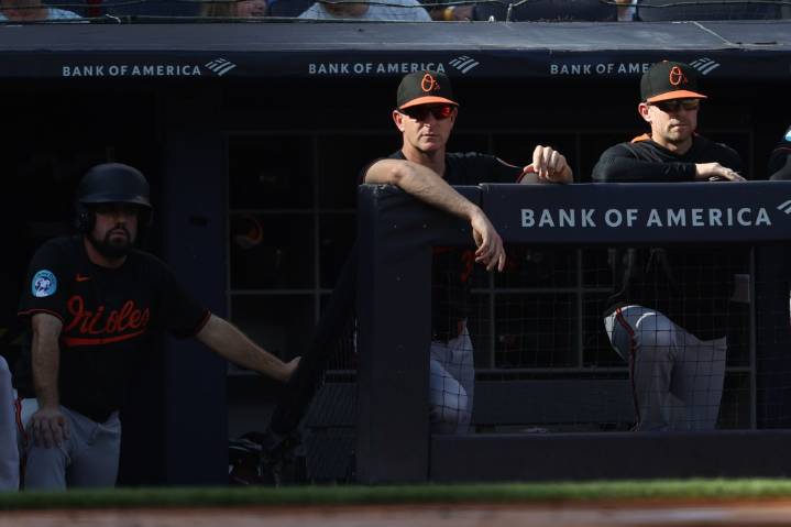 Orioles lose to Yankees, 3-2, end season with 75