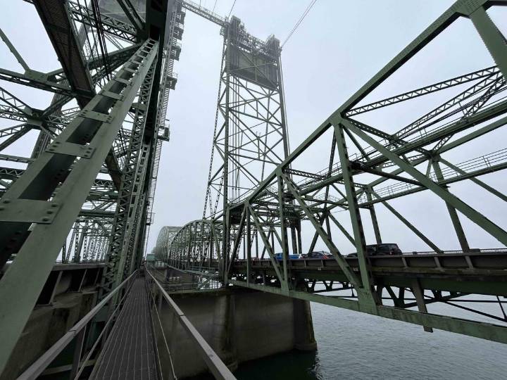 I-5 bridge replacement slogs through permitting as costs rise