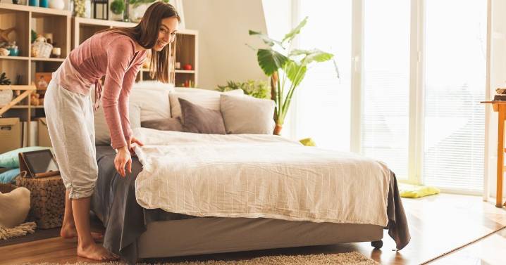 Brits told exact date to 'switch to warmer duvet'