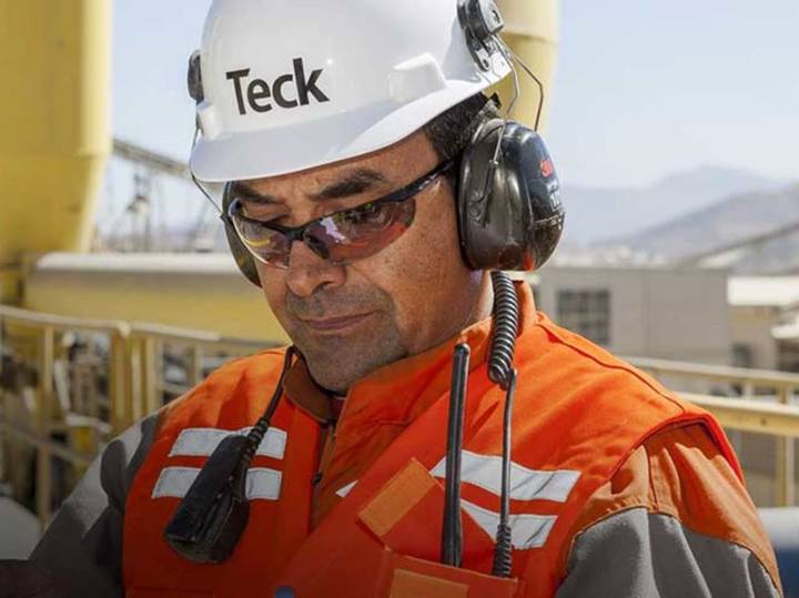 Teck to maintain ties with Canada after merger with Anglo