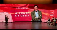 Gran ovación a Alfonso Ussía en los Premios de Cultura de Madrid: «Que se escuche en Santander este aplauso»